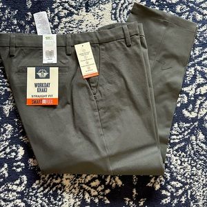 DOCKERS / STRAIGHT FIT / MENS 38x29